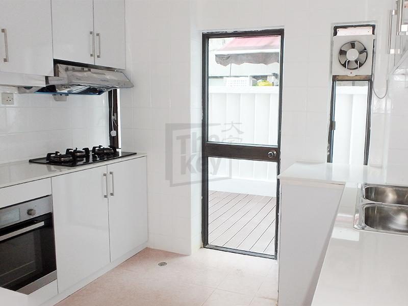 photo 12 — Jade Beach Villa, Chung Hom Kok
