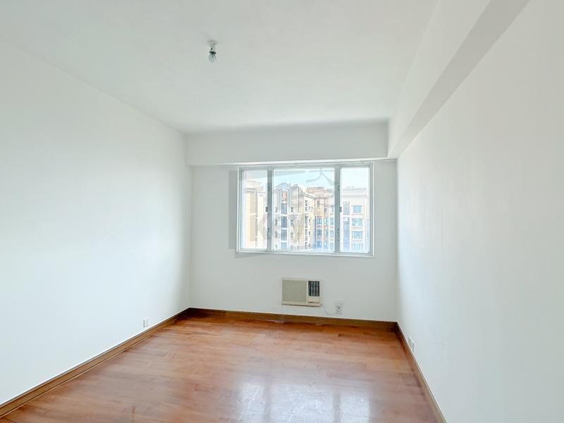 photo 4 — Hamilton Court, Midlevels West