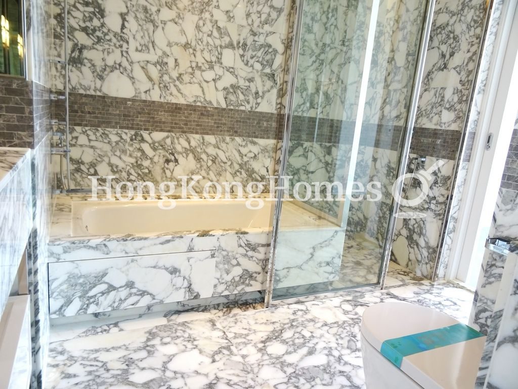 Master Bathroom — The Warren, Causeway Bay