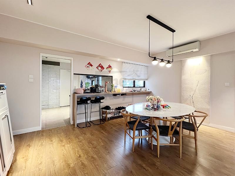 photo 4 — 2 Old Peak Road, Midlevels Central