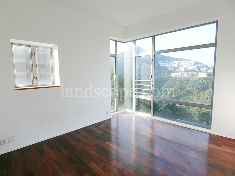 photo 4 — 23 Repulse Bay Road, Repulse Bay