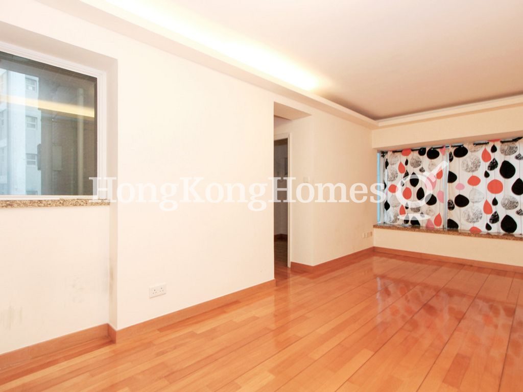 Living and Dining Room — Queen's Terrace - Tower 03, Sheung Wan