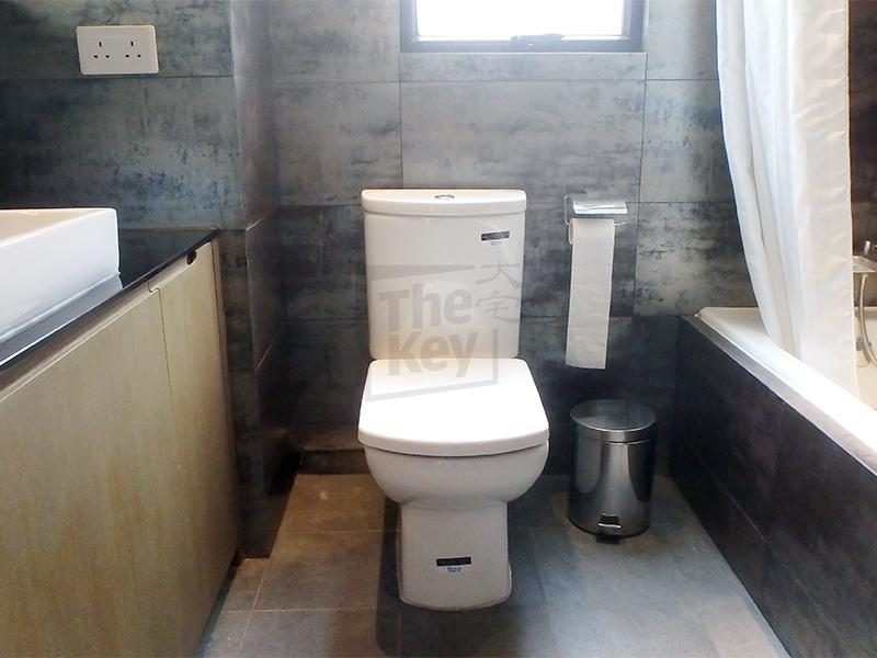 photo 7 — The Royal Court , Midlevels Central