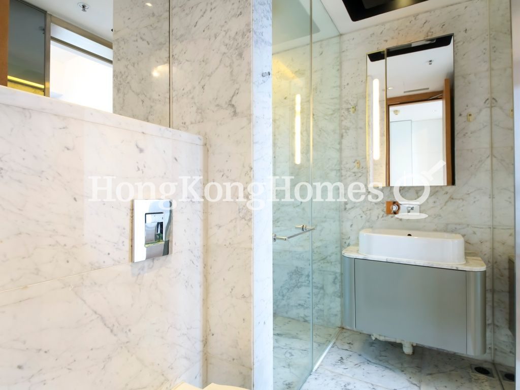 Guest Bathroom — The Gloucester, Wan Chai