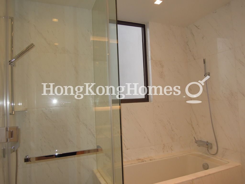 Guest Bathroom — yoo Residence, Causeway Bay