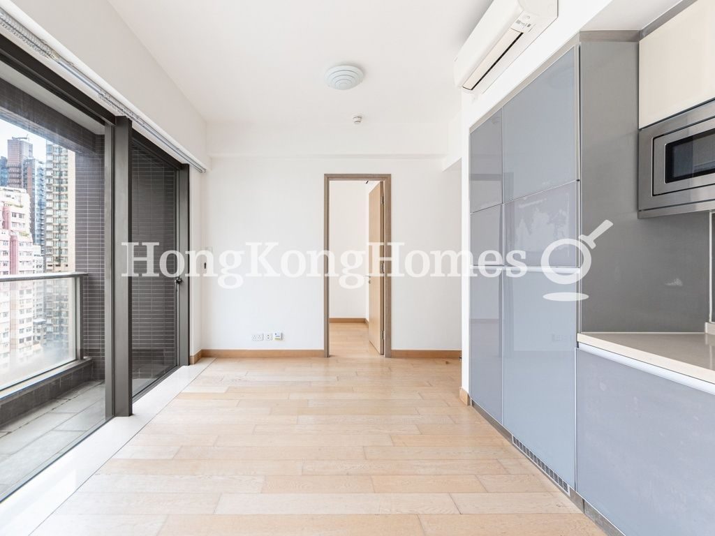 Living and Dining Room — Island Crest - Tower 2, Sai Ying Pun