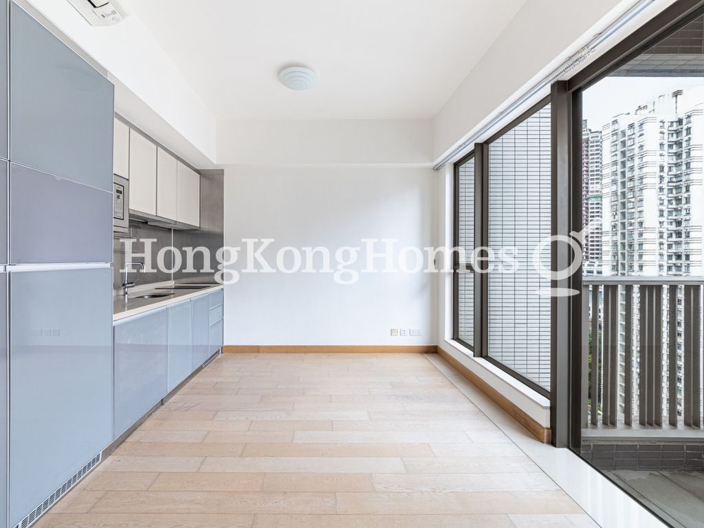 Living and Dining Room — Island Crest - Tower 2, Sai Ying Pun