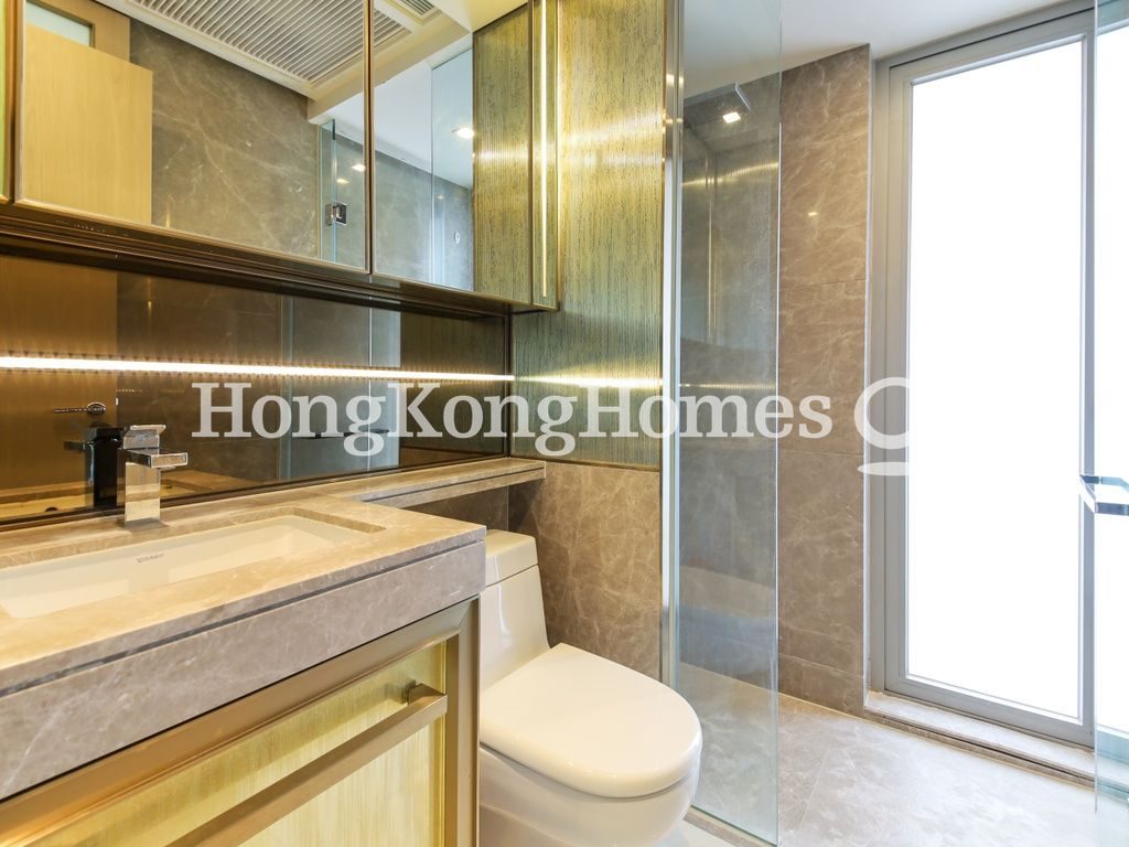 Bathroom — King's Hill, Sai Ying Pun