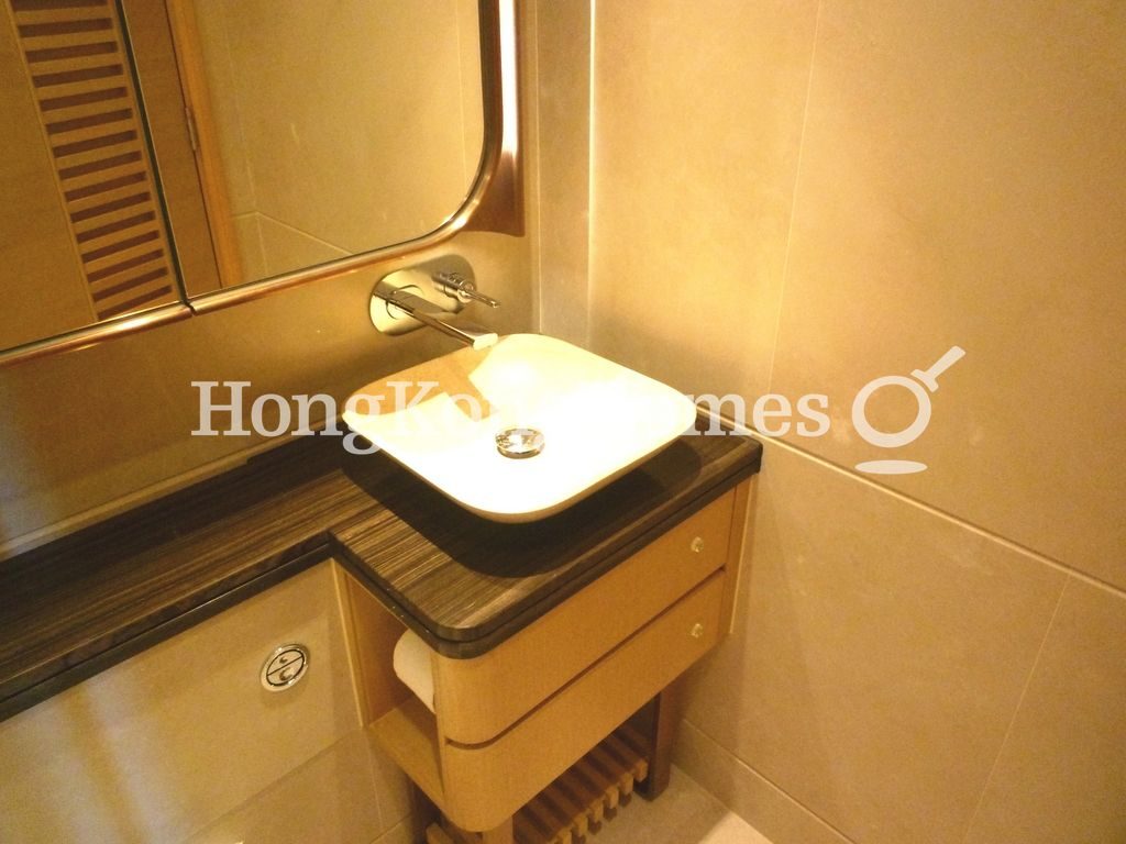 Master Bathroom — Cadogan, Western / Kennedy Town