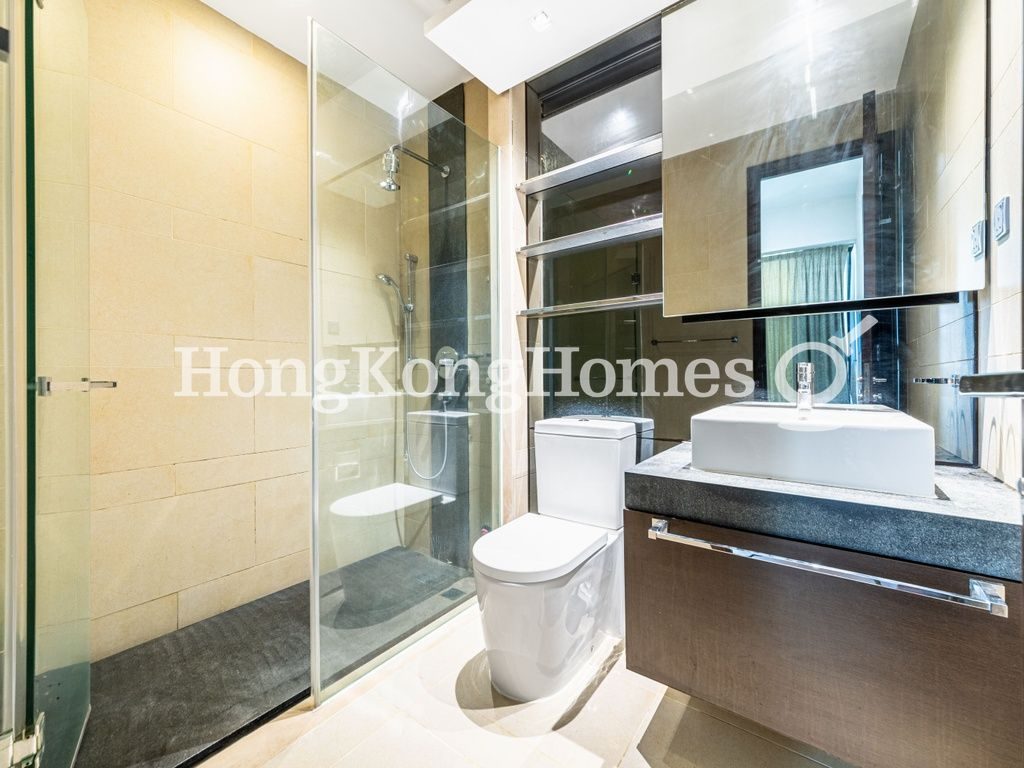 Ensuite Bathroom — J Residence, Wan Chai