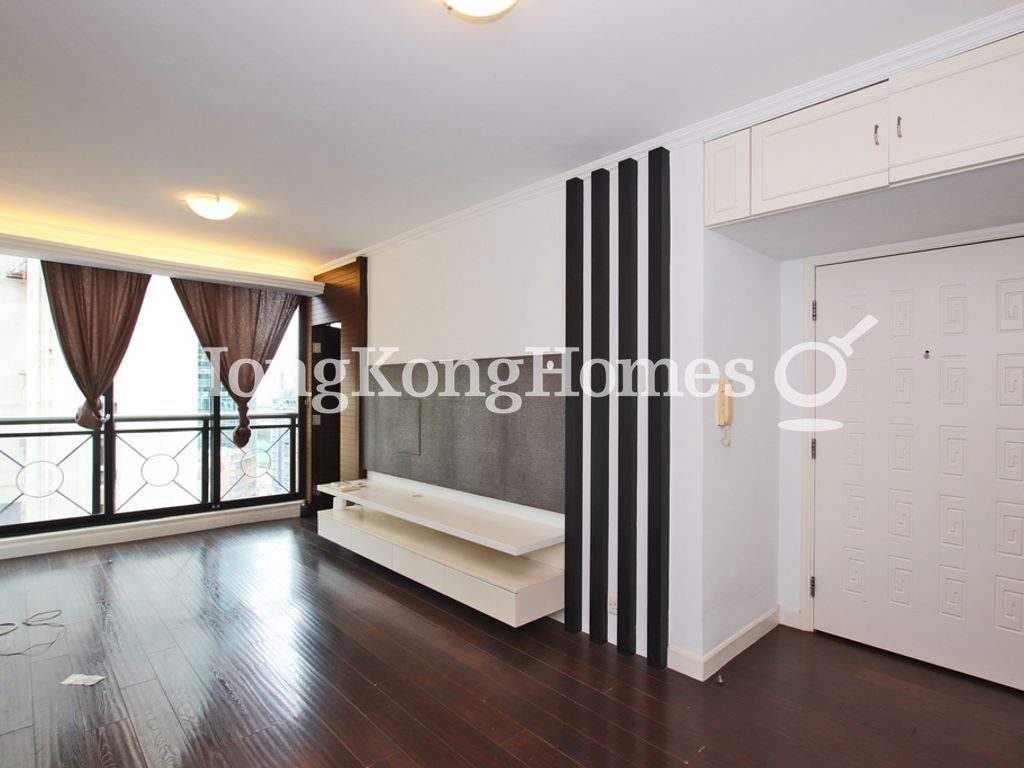 Living and Dining Room — Village Garden, Happy Valley