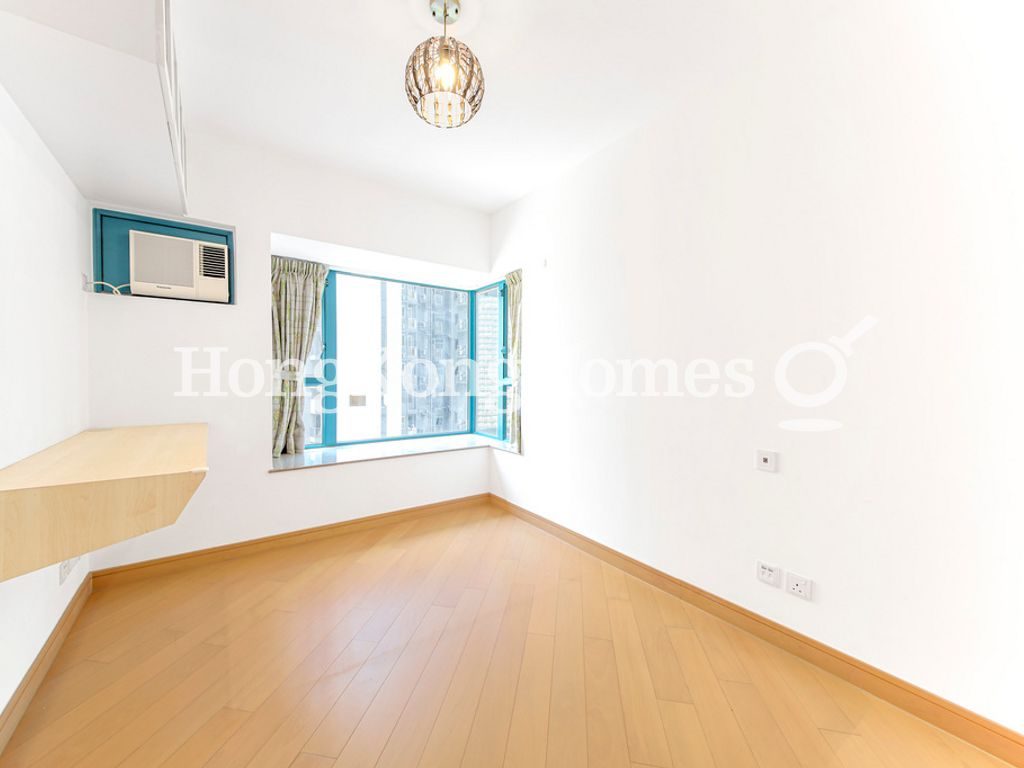 Master Bedroom — The Long Beach - Tower 01, Tai Kok Tsui