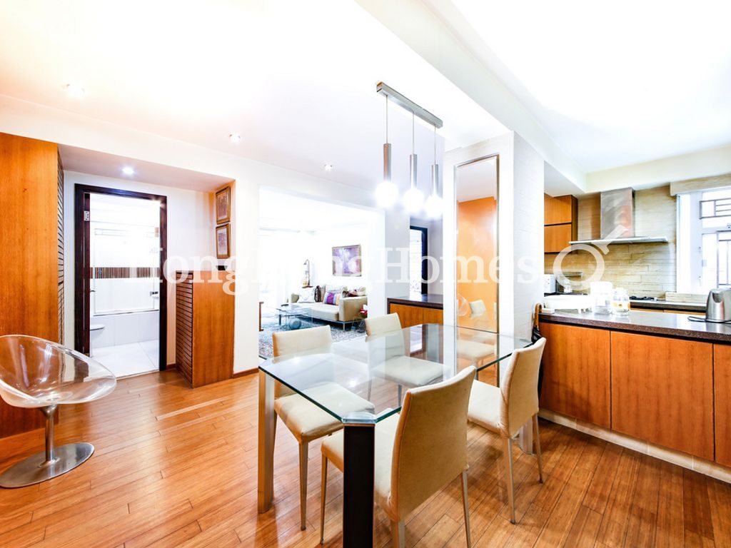 Living and Dining Room — Broadview Mansion, Happy Valley
