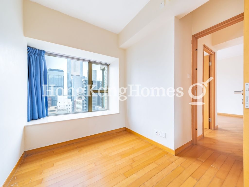 Master Bedroom — The Zenith - Block 3, Wan Chai
