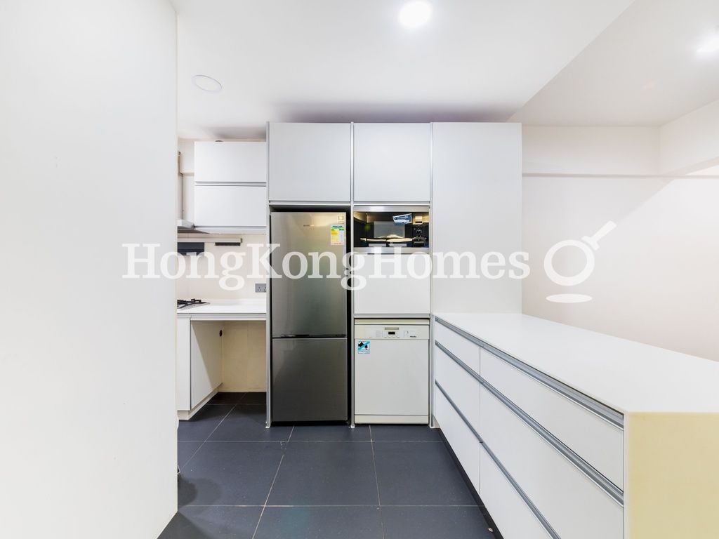 Open Kitchen — Kent Mansion, North Point