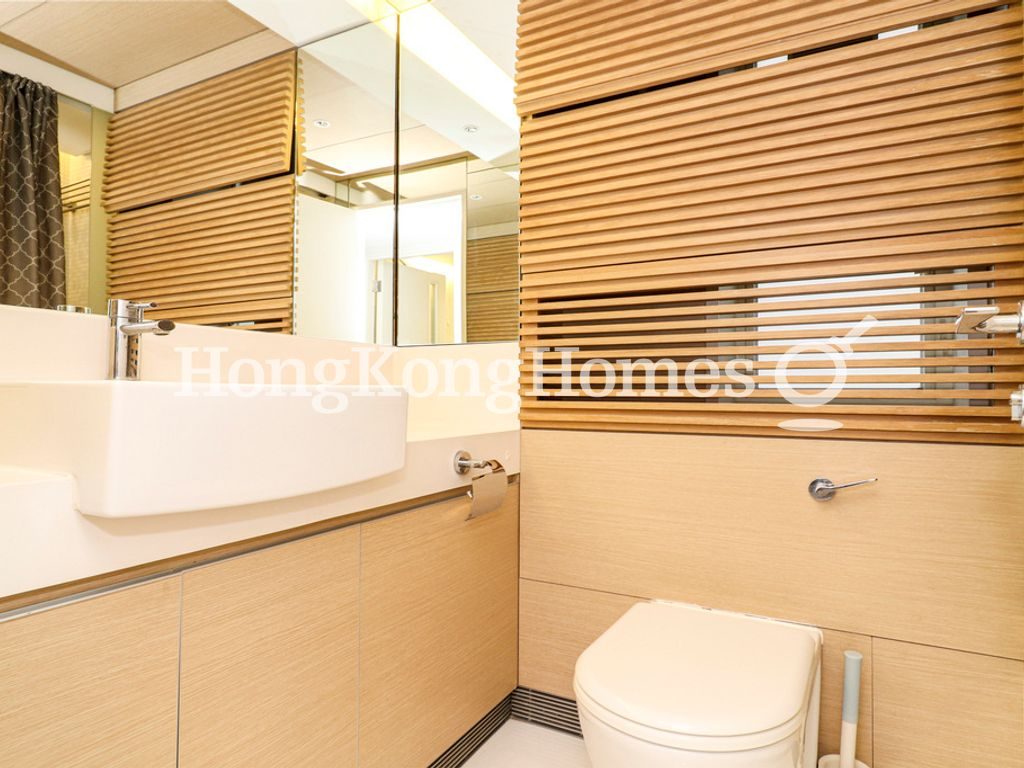 Guest Bathroom — CentreStage - Block 01, Central