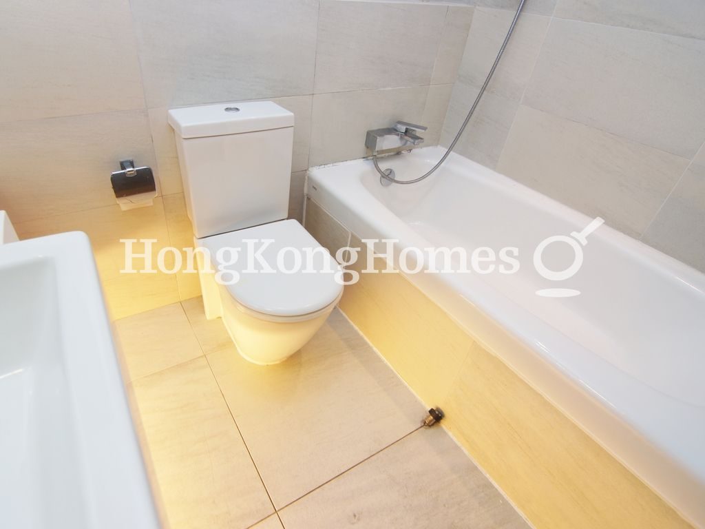 Guest Bathroom — Grand Promenade - Tower 02, Quarry Bay