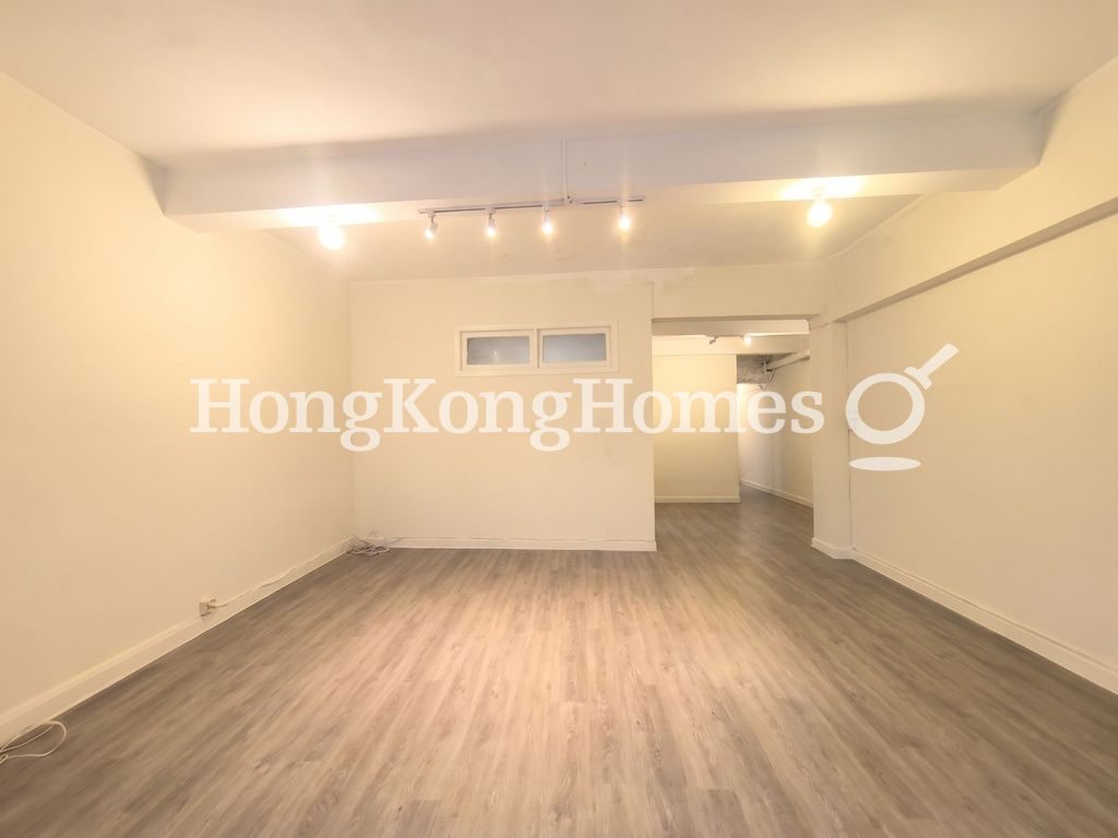 Living and Dining Room — Ho Man Tin Street, 29-35, Ho Man Tin / Waterloo Road
