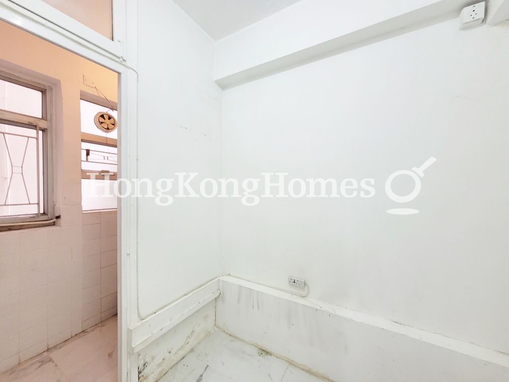 Maid's Room — Mountain View Court, Mid-levels West