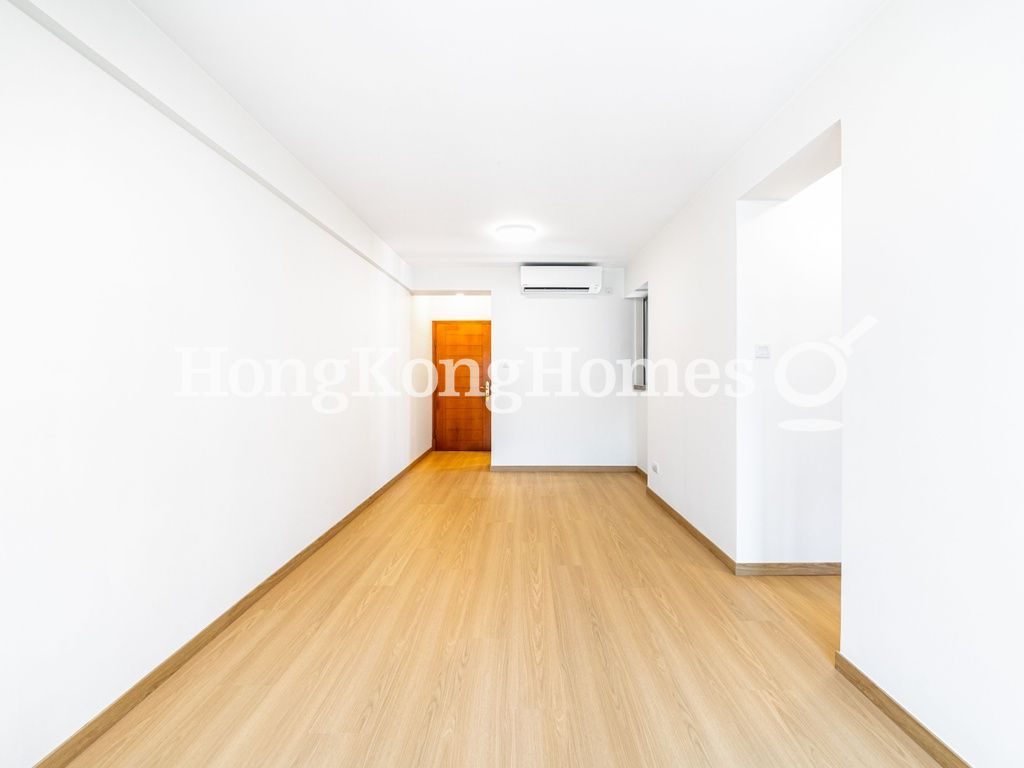 Living and Dining Room — Queen's Terrace - Tower 03, Sheung Wan
