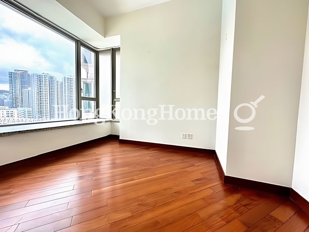 Master Bedroom — The Coronation - Tower 5, Yau Ma Tei