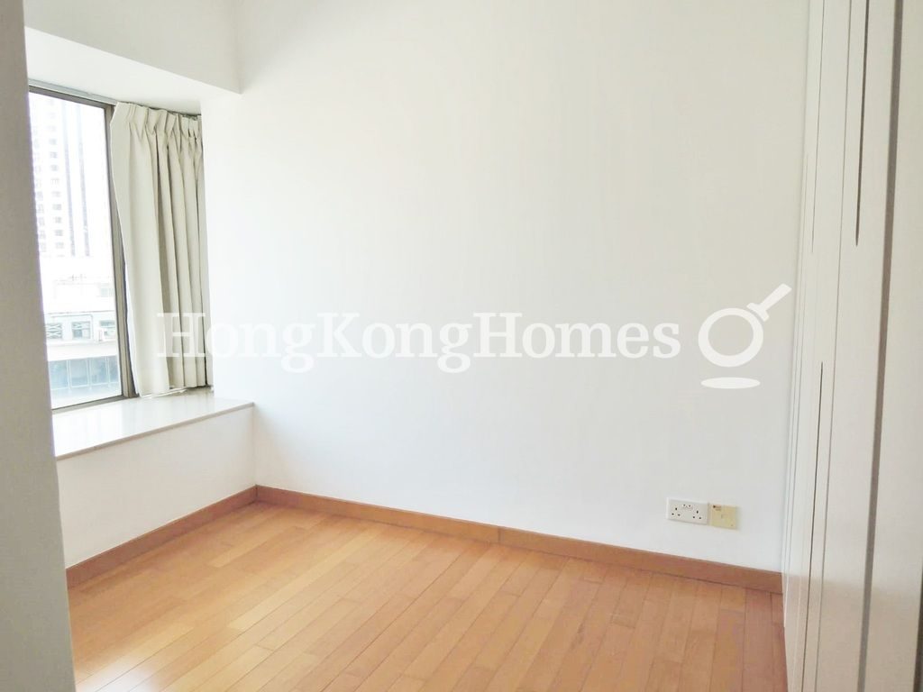 Master Bedroom — The Zenith - Block 2, Wan Chai