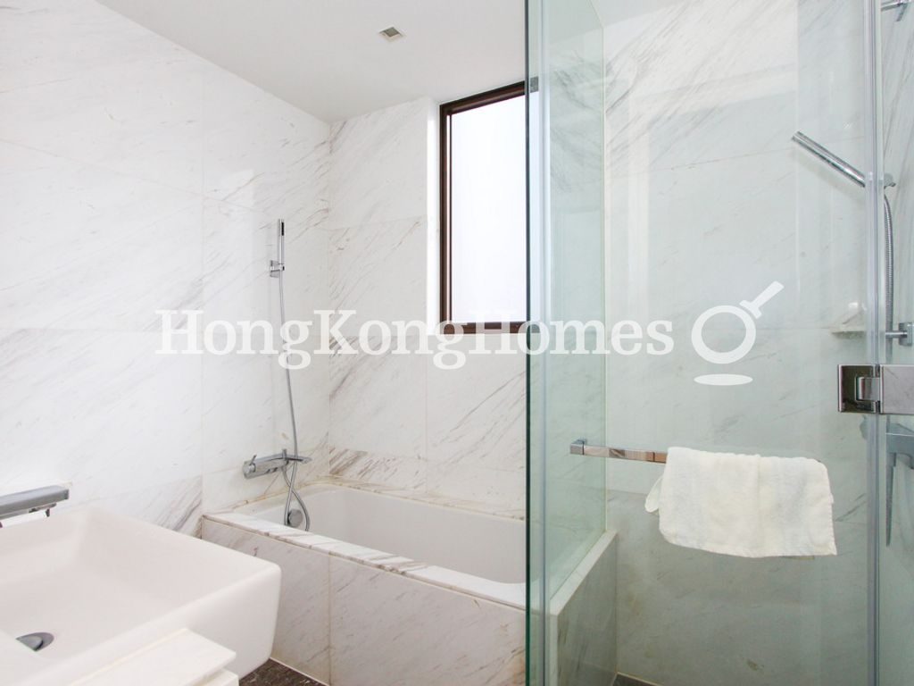 Guest Bathroom — yoo Residence, Causeway Bay