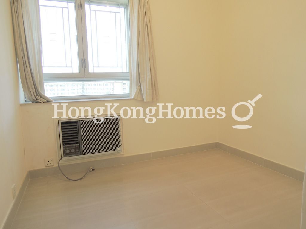 Third Bedroom — Beacon Heights - Phase 2, Block 19, Kowloon Tong