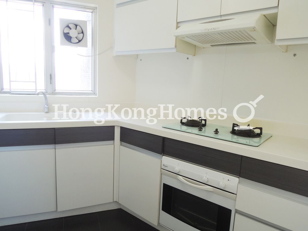 Kitchen — Beacon Heights - Phase 2, Block 19, Kowloon Tong