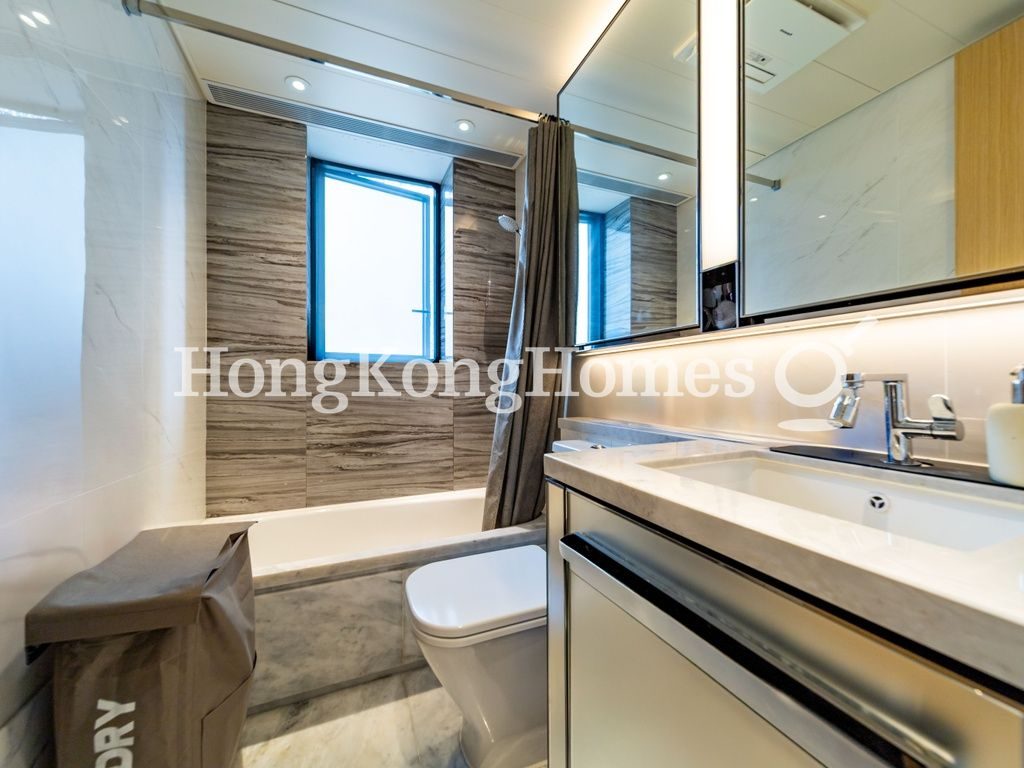 Master Bathroom — Lohas Park - Phase 7B - Grand Montara - Tower 01A, Tseung Kwan O / Hang Hau