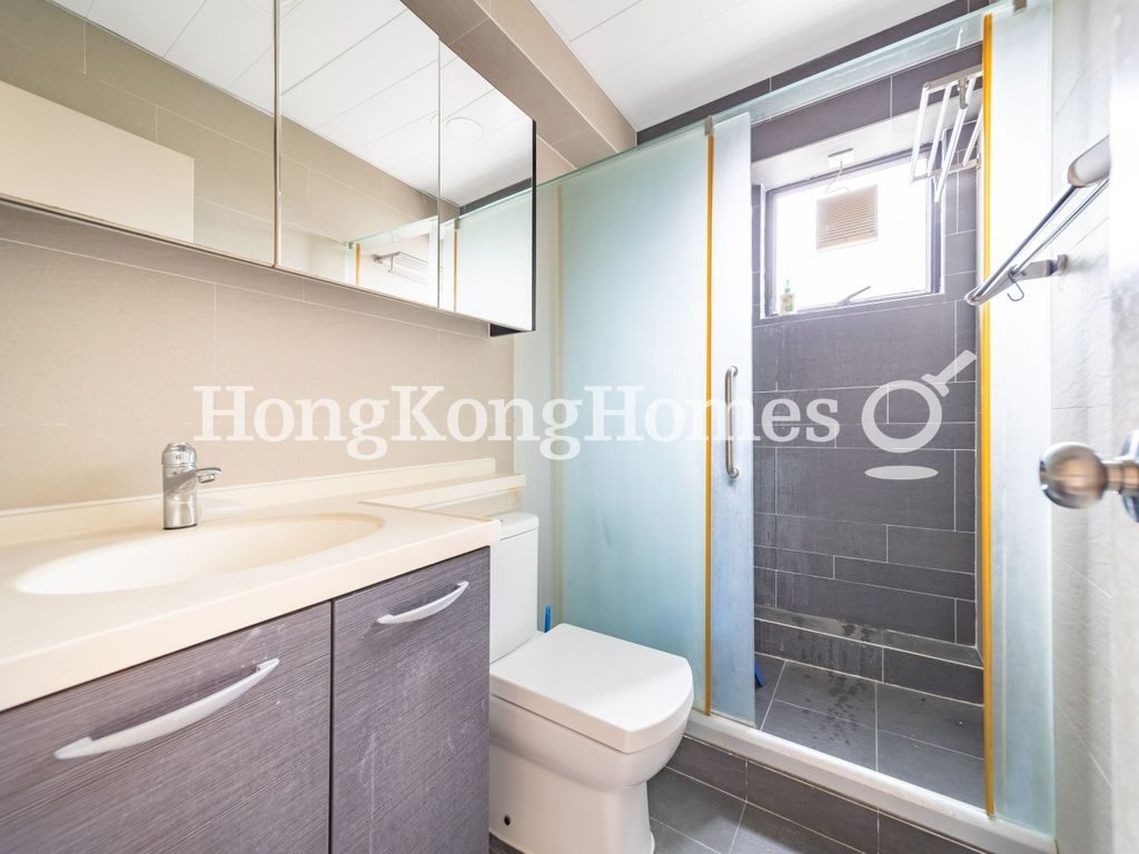 Guest Bathroom — Greenway Terrace - Block 02, Happy Valley