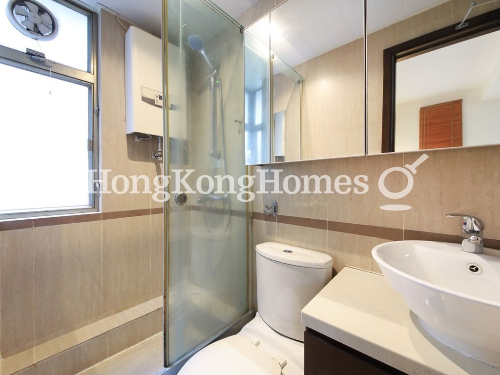 Master Bathroom — Ryan Mansion, Mid-levels West