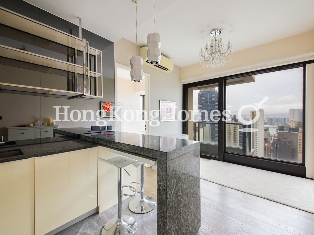 Living and Dining Room — The Pierre, Mid-levels West