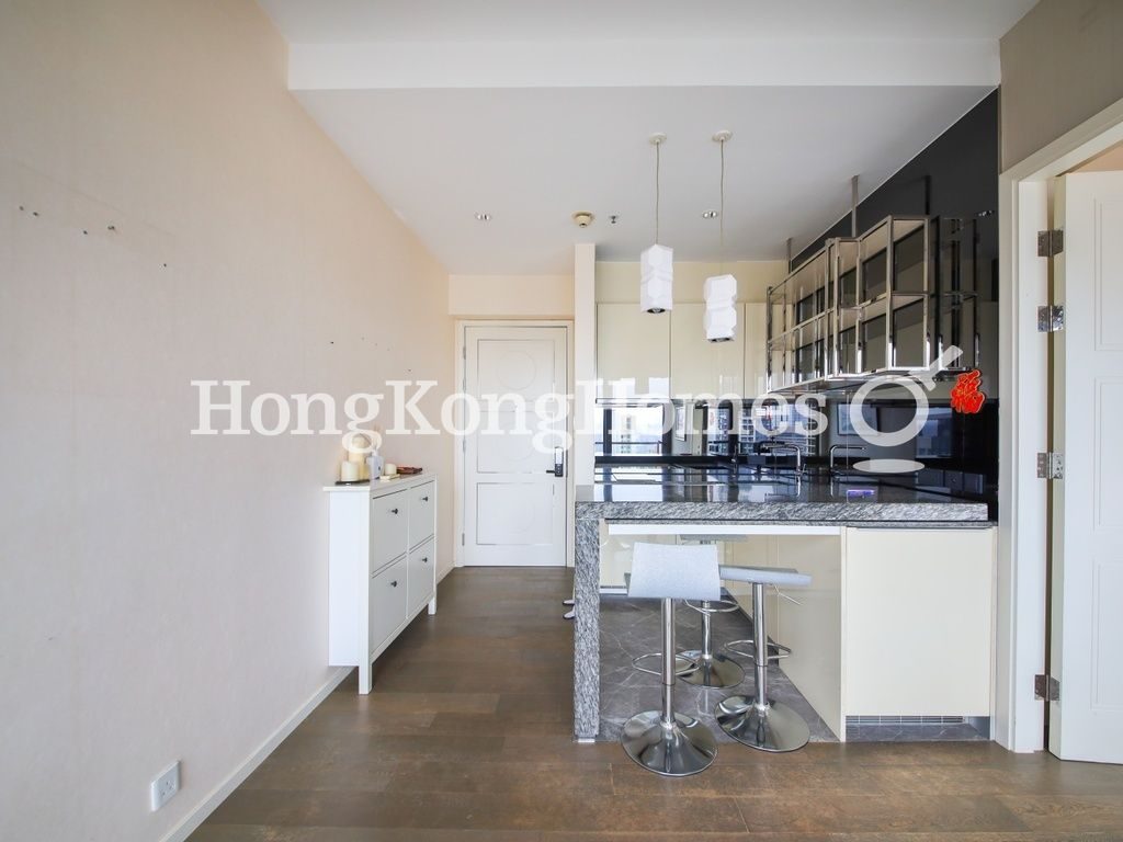 Living and Dining Room — The Pierre, Mid-levels West