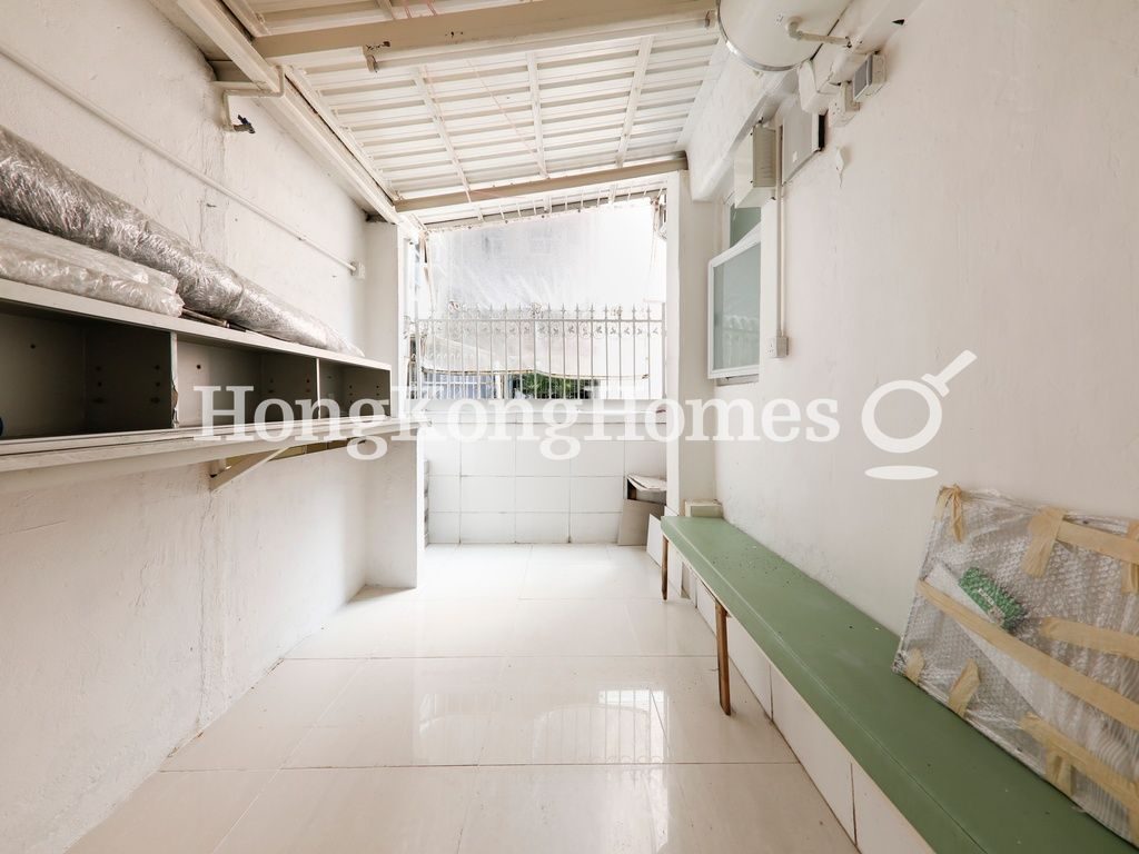 Private Terrace off Third bedroom — Baguio Villa - Block 23, Pokfulam