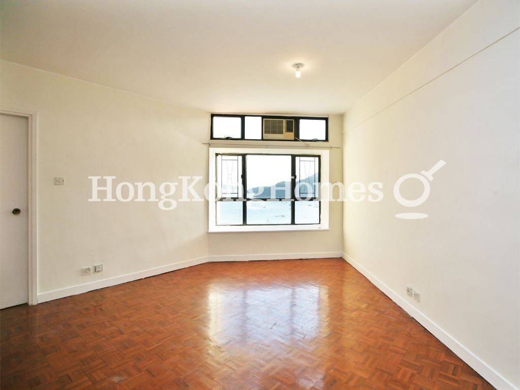 Living Room — Phase 4 - Peninsula Village - Jovial Court, Discovery Bay