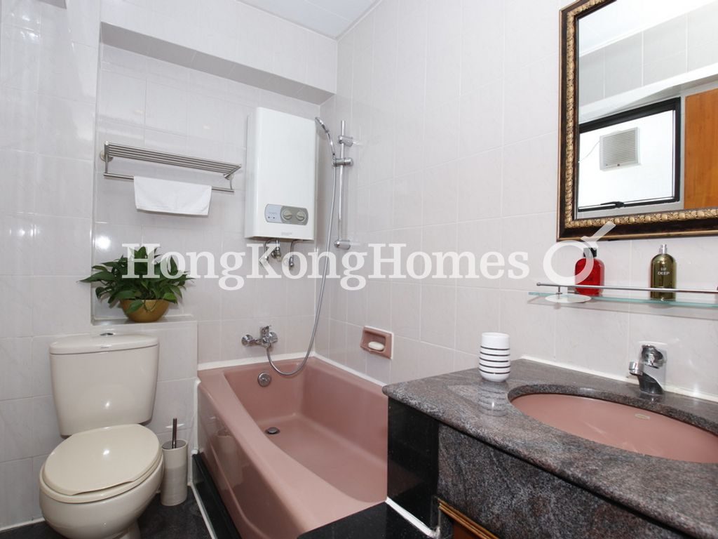 Master Bathroom — Greenway Terrace - Block 02, Happy Valley