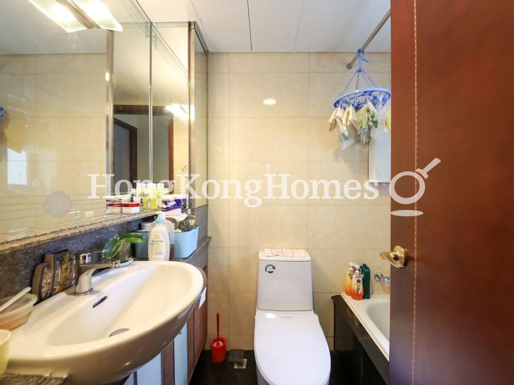 Guest Bathroom — The Merton - Block 01, Western / Kennedy Town