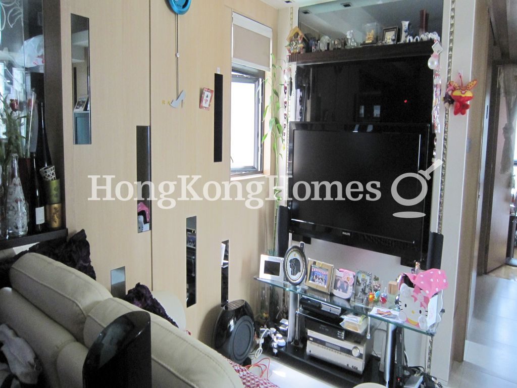 Living Room — Cathay Lodge, Wan Chai