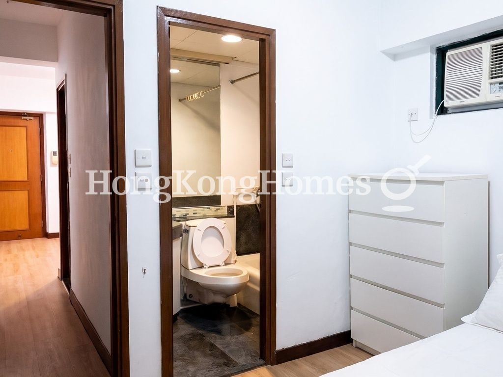 Master Bathroom — Dragon Court, Mid-levels West