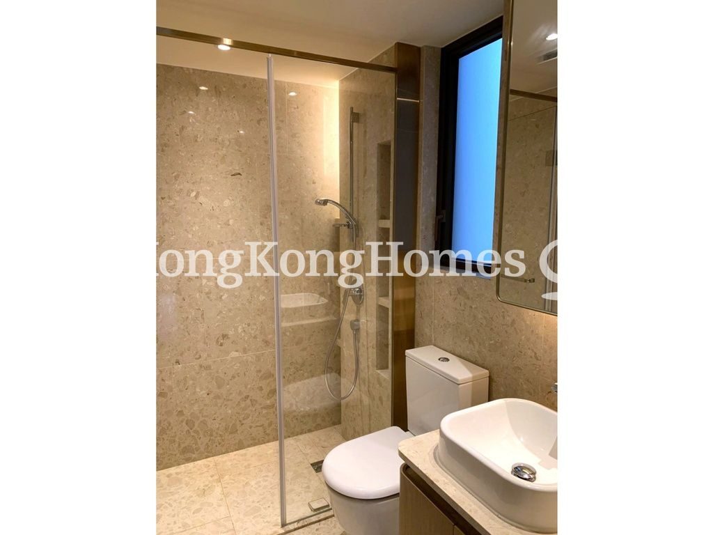 Guest Bathroom — Island Garden, Shau Kei Wan