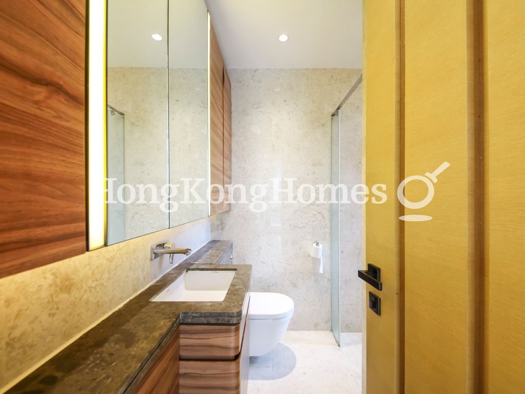 Guest Bathroom — Jones Hive, Causeway Bay