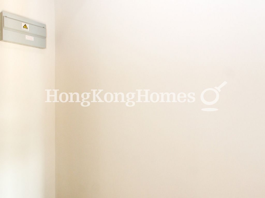 Maid's Room — Novum East, Quarry Bay