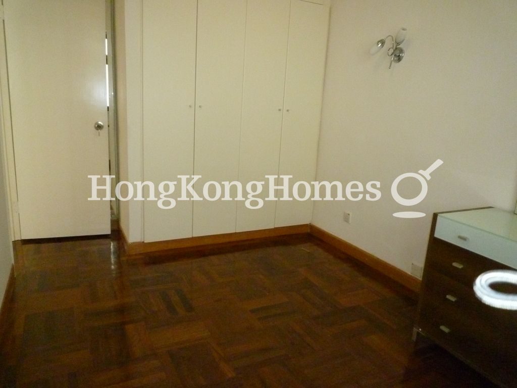 Master Bedroom — Oi Kwan Court, Tai Hang