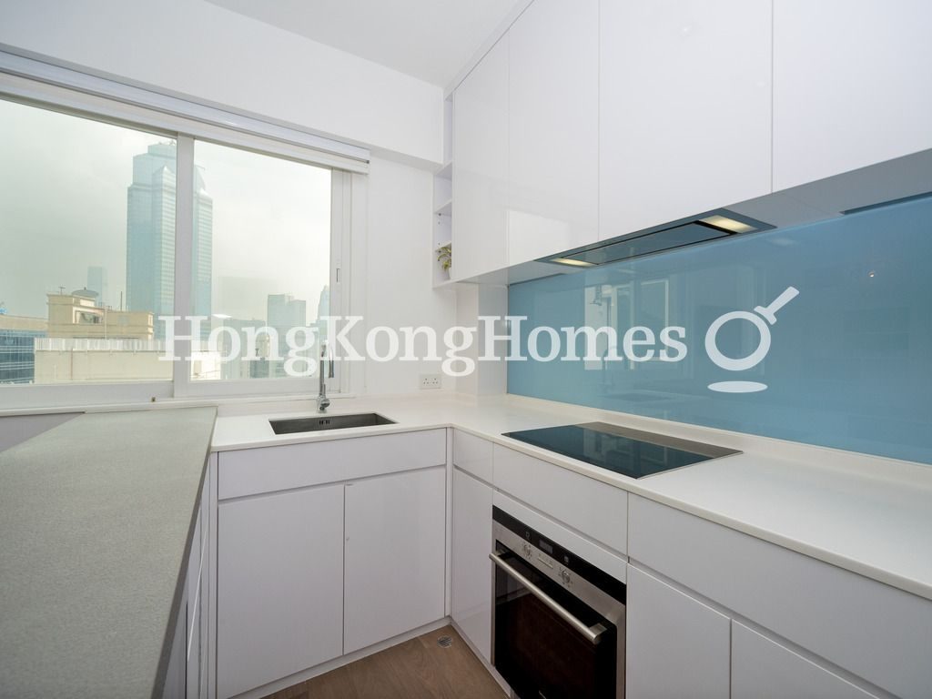 Open Kitchen — Sunrise House, Central