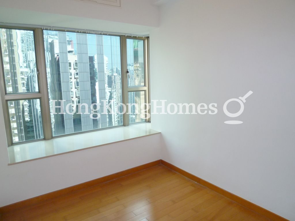 Master Bedroom — The Zenith - Block 3, Wan Chai