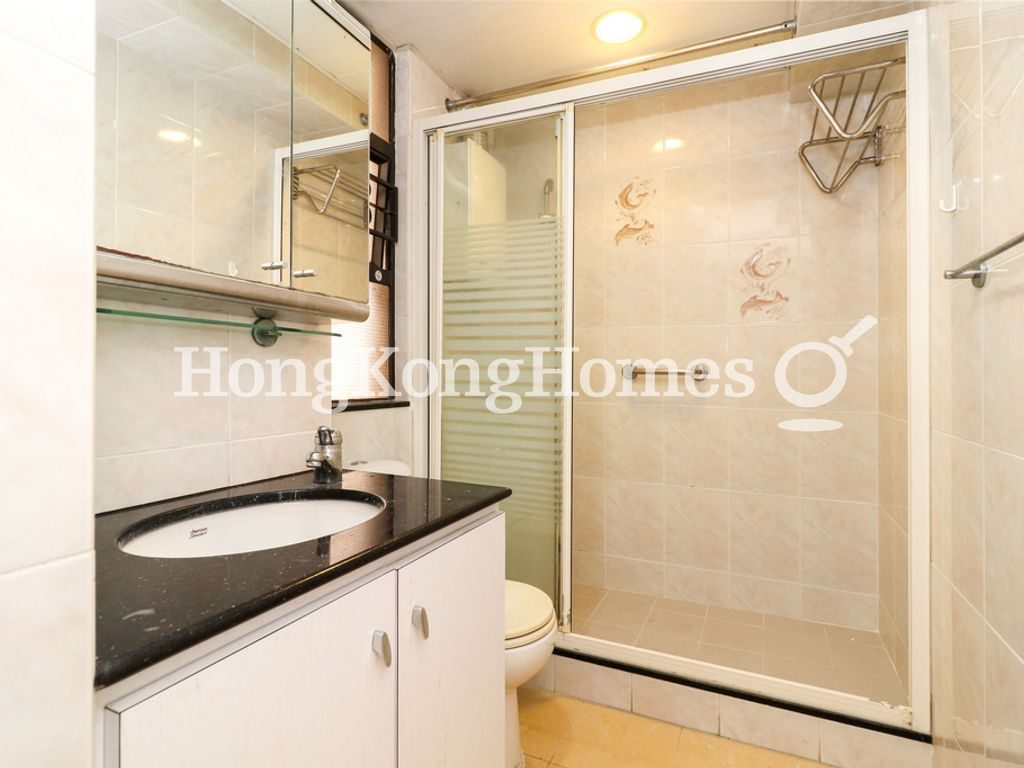 Guest Bathroom — Bedford Garden - Block A - King Fook Court, North Point