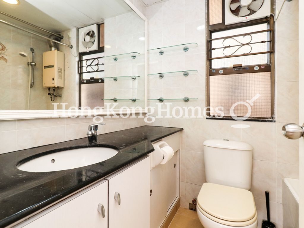 Master Bathroom — Bedford Garden - Block A - King Fook Court, North Point
