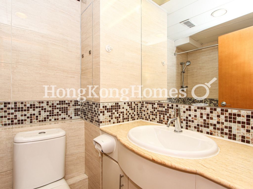 Guest Bathroom — Grand Villa, North Point