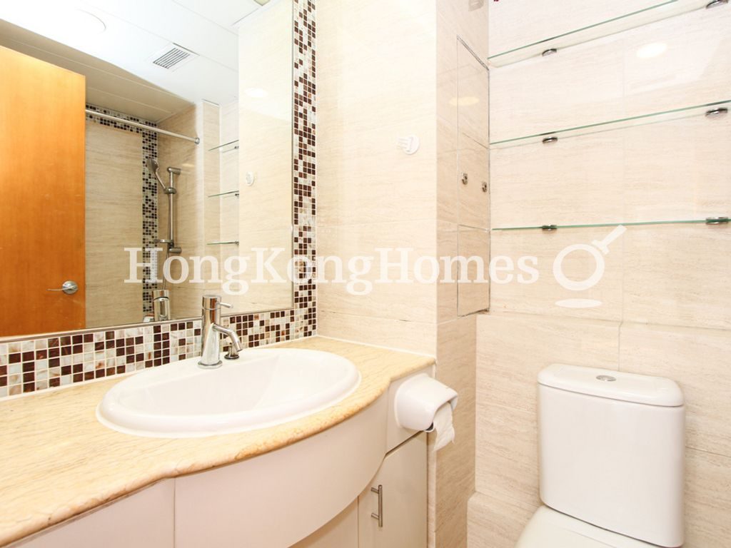 Master Bathroom — Grand Villa, North Point